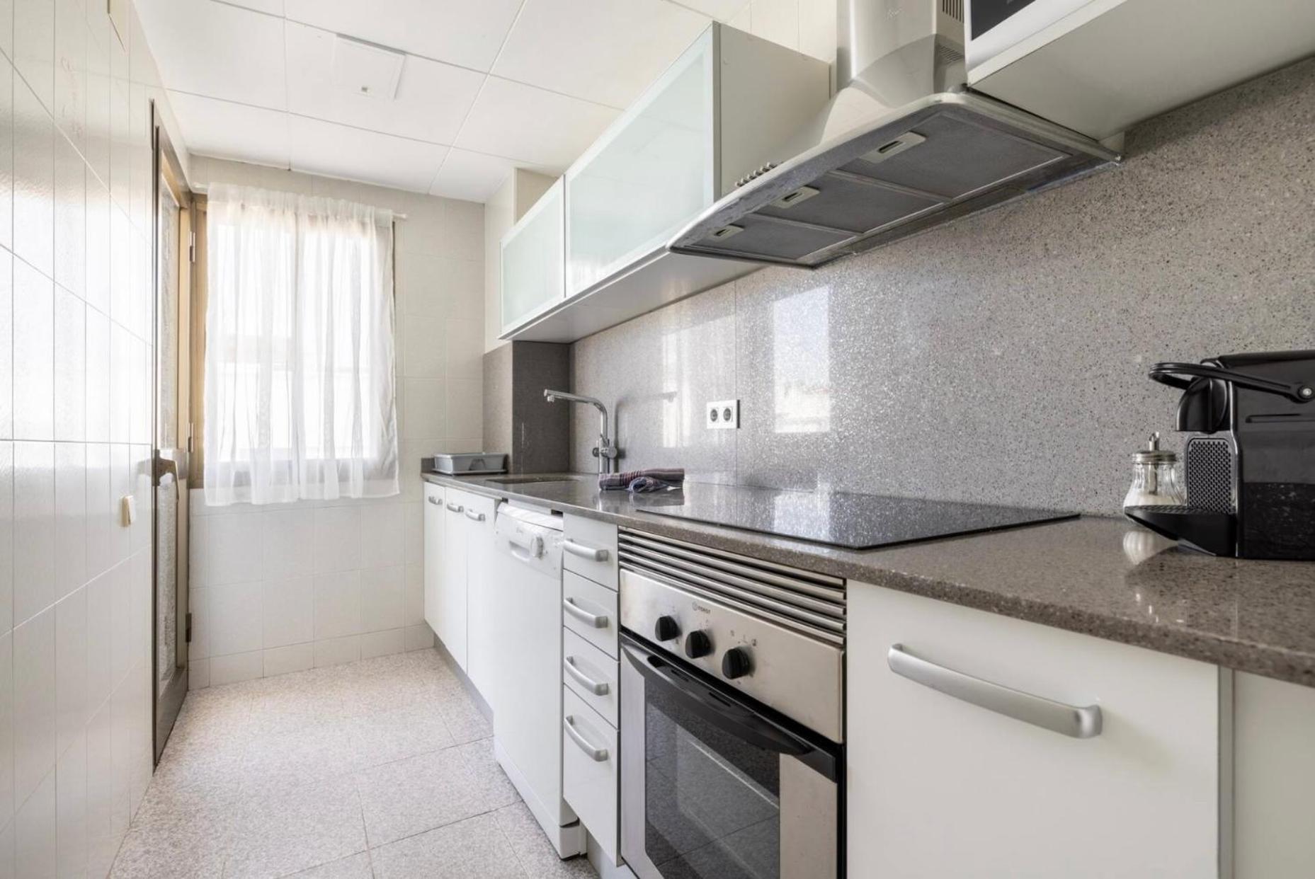 Beach Apartment In 卡拉费尔 外观 照片