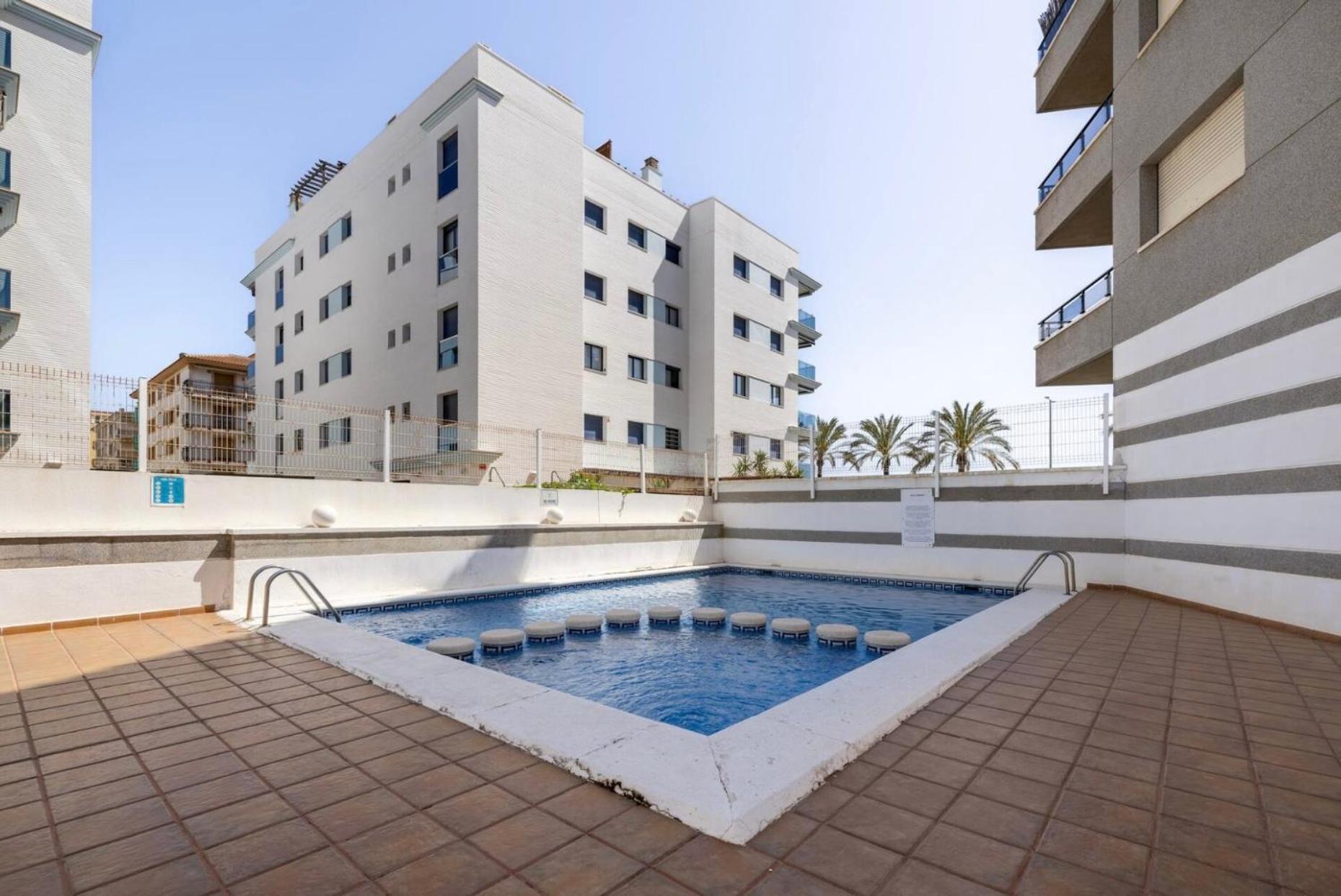 Beach Apartment In 卡拉费尔 外观 照片